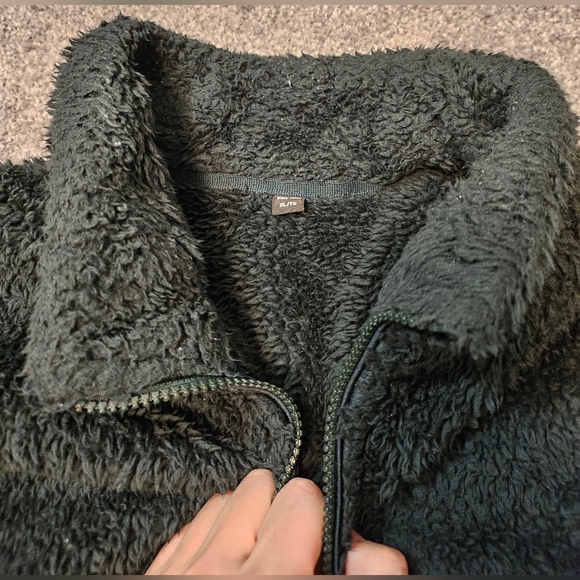 Uniqlo Fluffy Yarn Fleece Full-zip Jacket Men's Xlarge UGC w/o flaws Dark Green - Picture 7 of 11